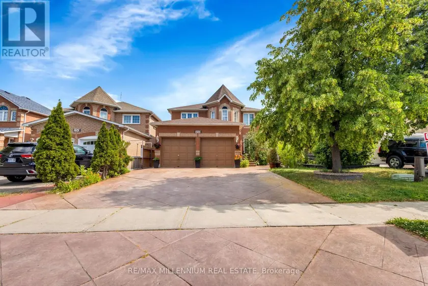 Detached at 252 MOUNTAINBERRY ROAD, Brampton