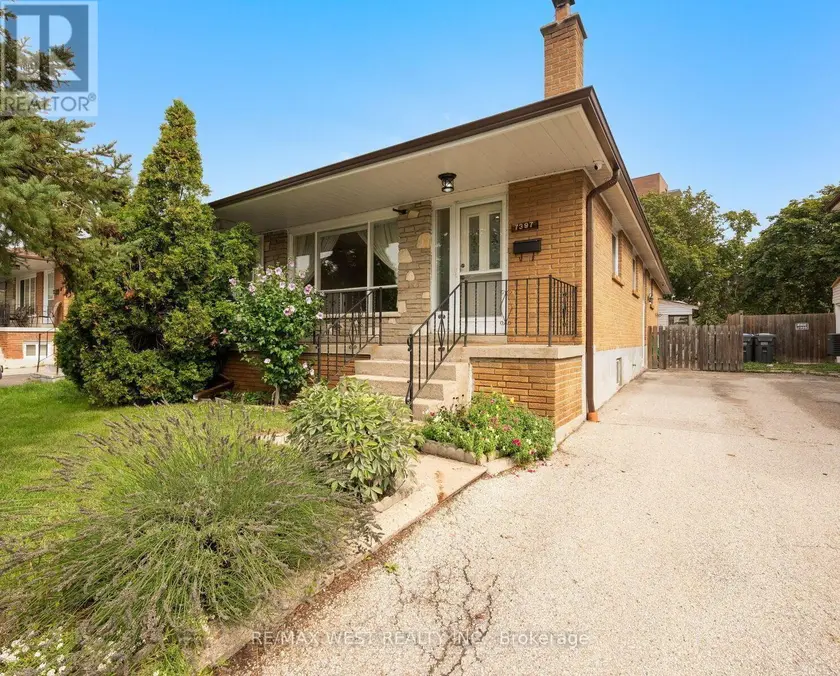 Semi-Detached/Link at 7397 CATALPA ROAD, Mississauga