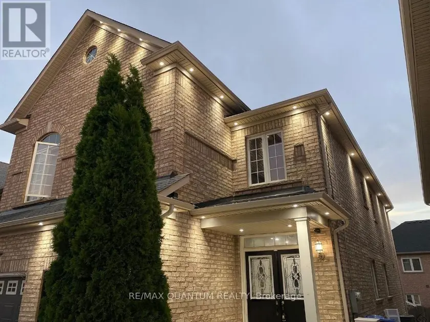 Semi-Detached/Link at 13 PORTRUSH TRAIL, Brampton