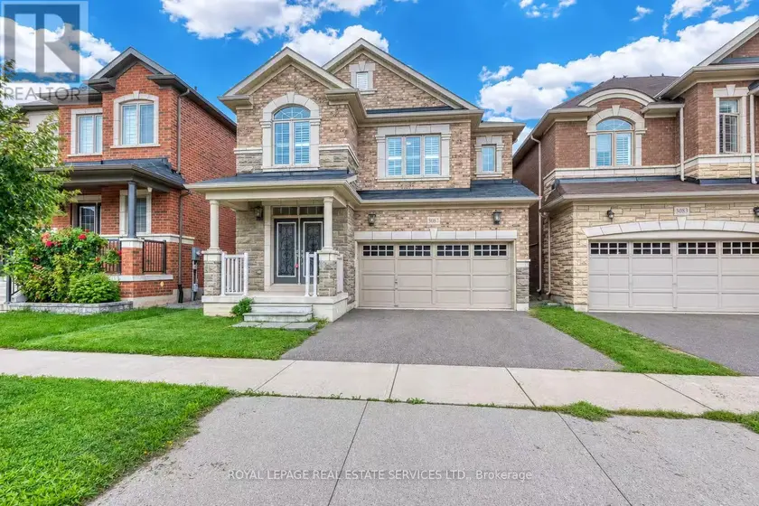 Detached at 3087 STREAMWOOD PASS, Oakville