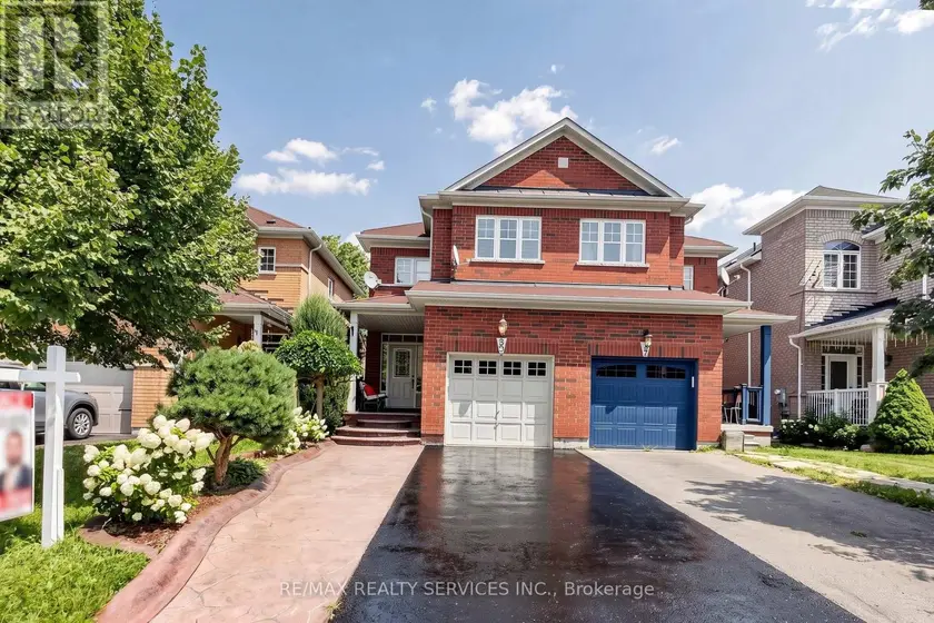 Semi-Detached/Link at 50 ROCKY POINT CRESCENT, Brampton
