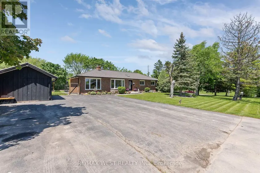 Detached at MAIN - 16731 LESLIE HILL ROAD, Halton Hills