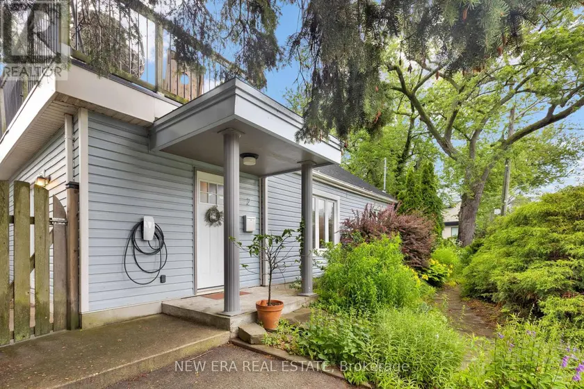 Detached at 2 FOCH AVENUE, Toronto