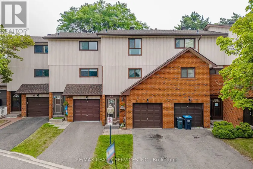 Townhouse at 47 DAWSON CRESCENT, Brampton