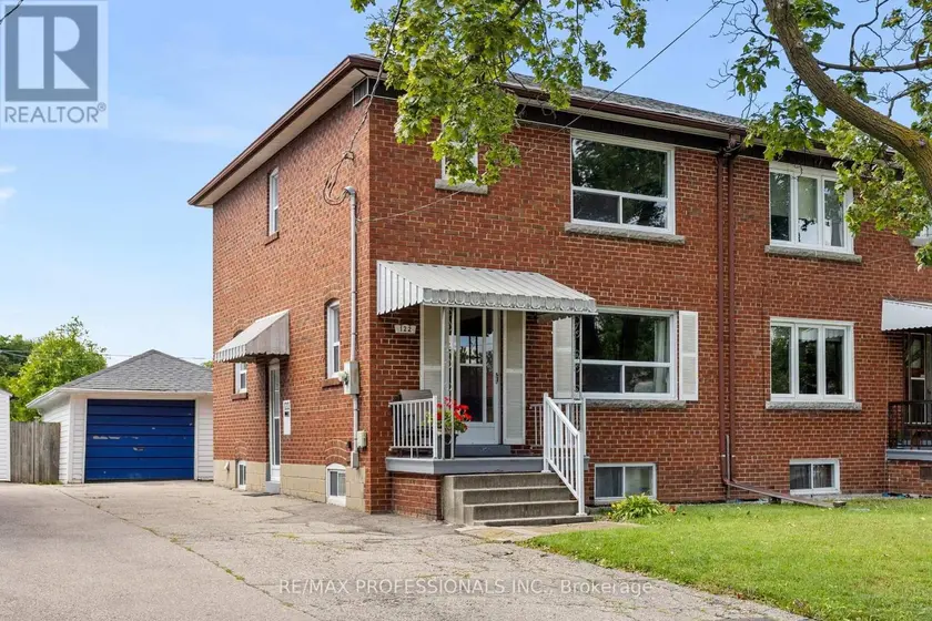 Semi-Detached/Link at 122 TREEVIEW DRIVE, Toronto