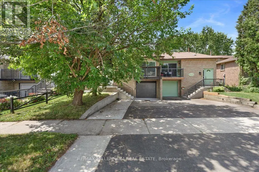 Semi-Detached/Link at 26 TALBOT STREET, Brampton