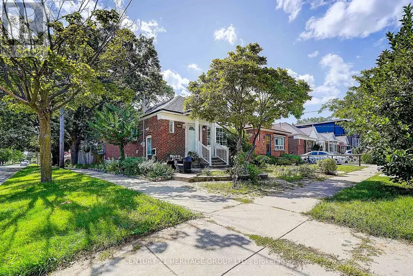 Detached at 441 RIMILTON AVENUE, Toronto