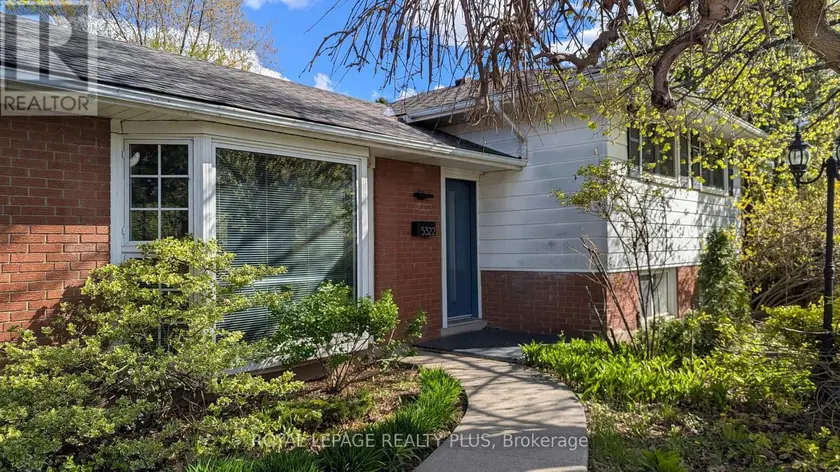 Detached at 5322 WINDERMERE DRIVE, Burlington