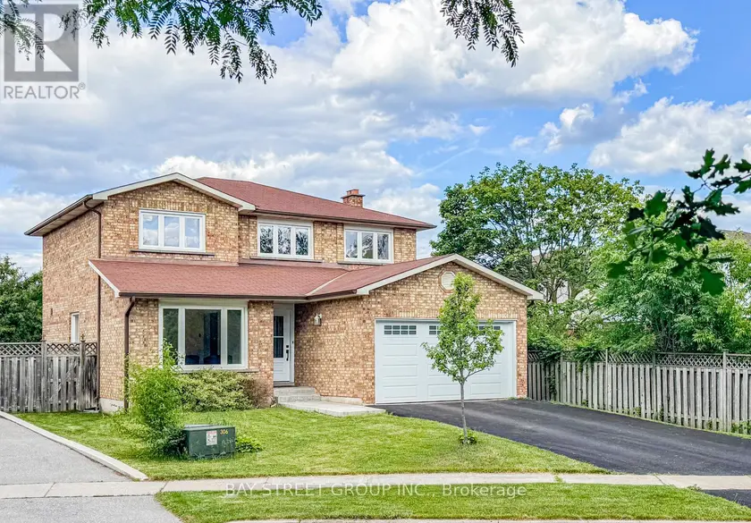 Detached at 29 ROSLO COURT, Oakville
