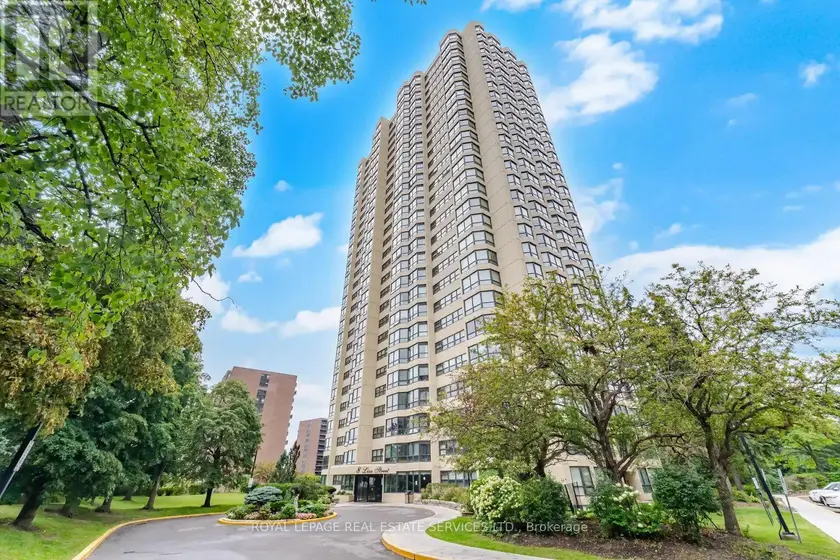 Apartment at 306 - 8 LISA STREET, Brampton