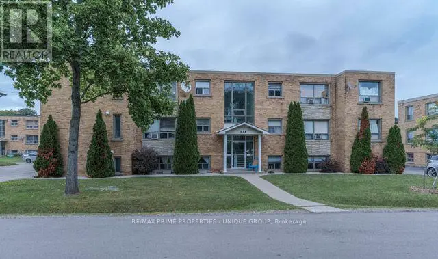 Multiplex at 183 MAURICE DRIVE, Oakville