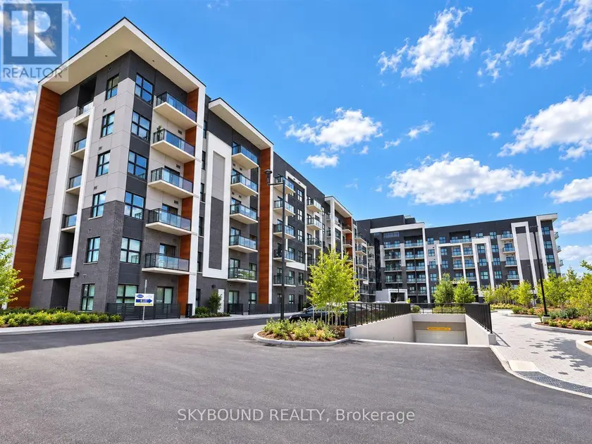 Apartment at 605 - 128 GROVEWOOD COMMON, Oakville