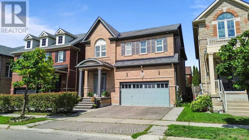 Detached at 195 HOLMES CRESCENT, Milton