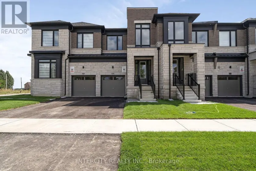 Townhouse at 18-90 - 604 GLASGOW ROAD, Caledon