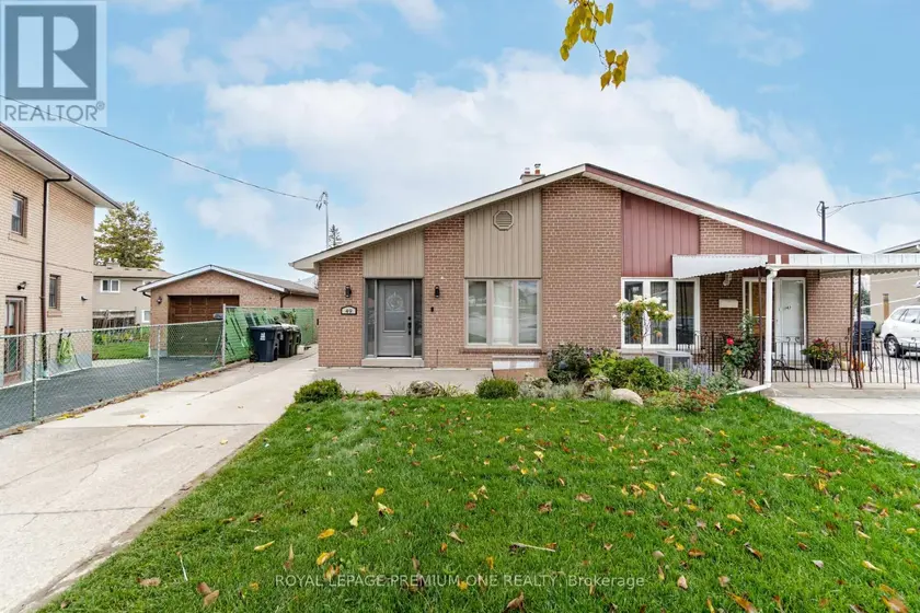 Townhouse at 49 GULFSTREAM ROAD E, Toronto