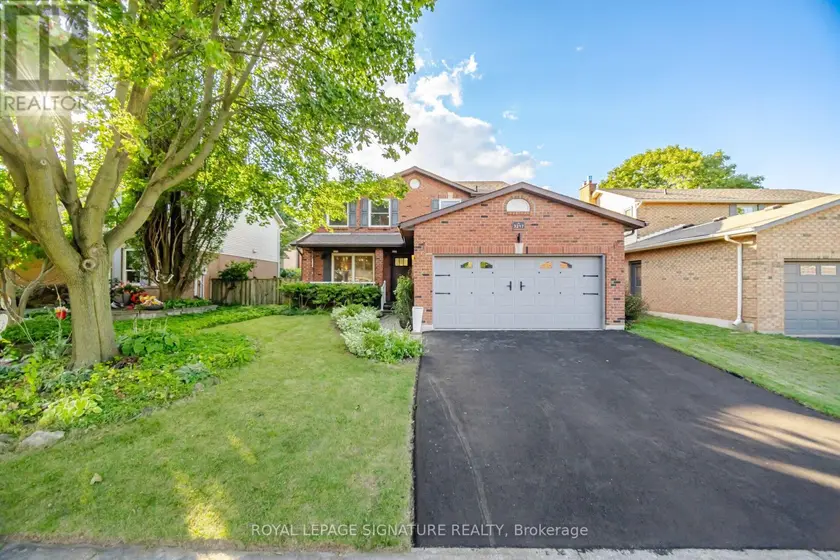 Detached at 3217 HAZELWOOD AVENUE, Burlington