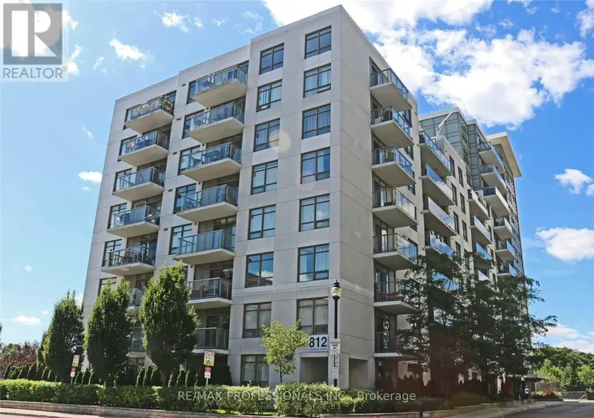 Apartment at 325 - 812 LANSDOWNE AVENUE, Toronto