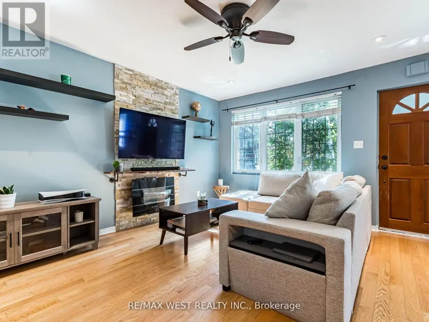 Detached at 76 LABURNHAM AVENUE, Toronto