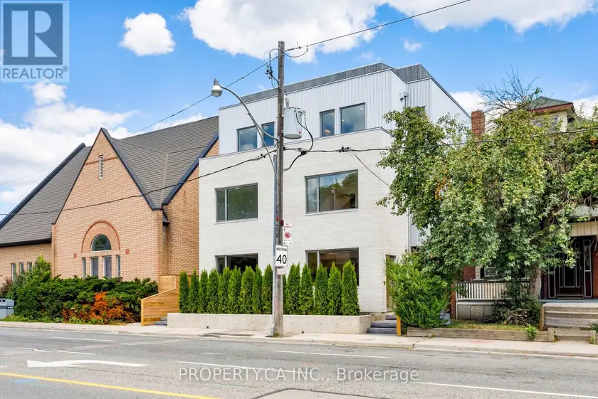 Multiplex at UNIT #3 - 301 KEELE STREET, Toronto