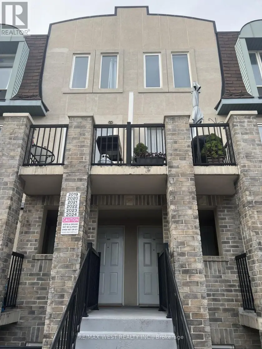 Townhouse at 2020 - 125 GEORGE APPLETON WAY, Toronto