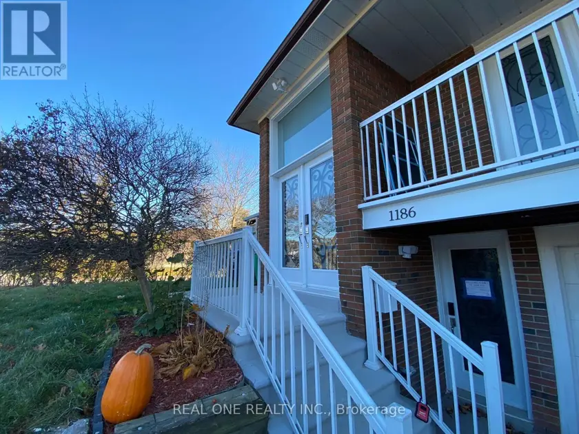 Semi-Detached/Link at ROOM U1 - 1186 SHADELAND DRIVE, Mississauga