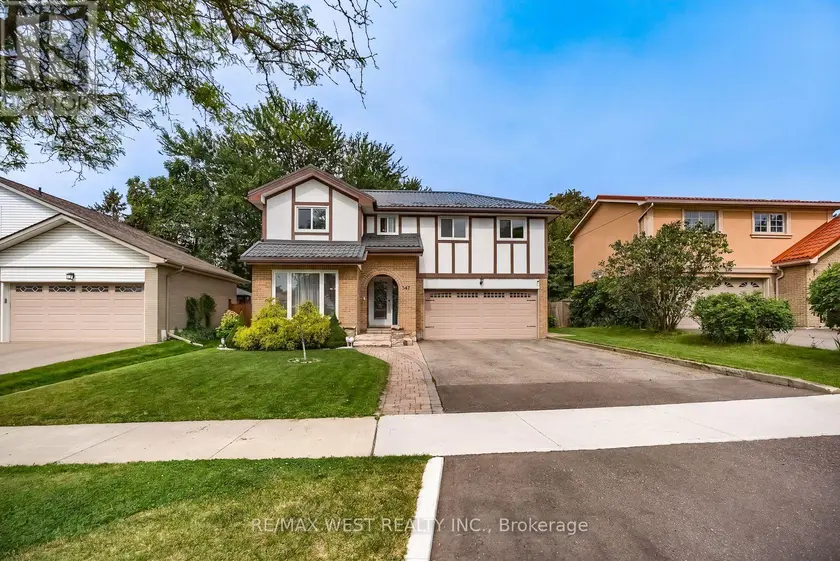 Detached at 347 KAREN PARK CRESCENT, Mississauga