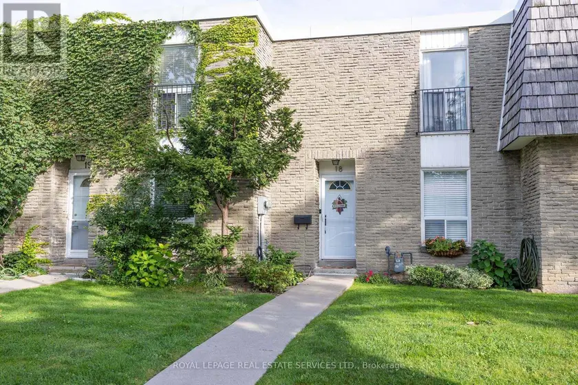 Townhouse at 18 - 71 OLD BURNHAMTHORPE ROAD, Toronto