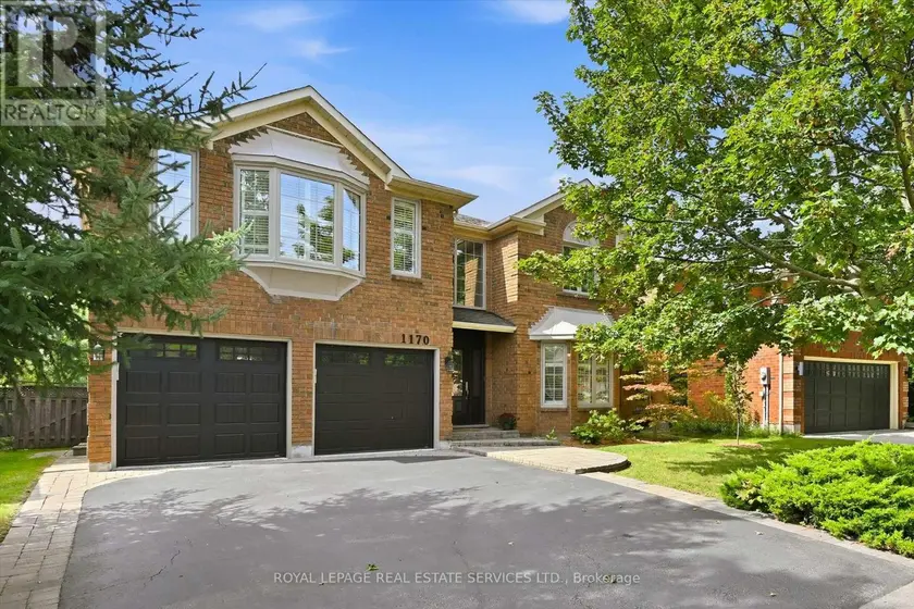 Detached at 1170 GILES GATE, Oakville