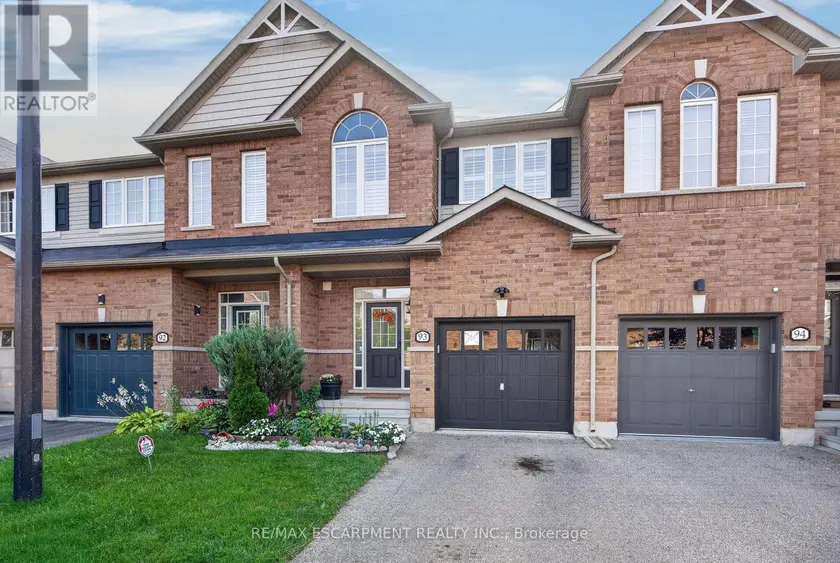 Townhouse at 93 - 651 FARMSTEAD DRIVE, Milton