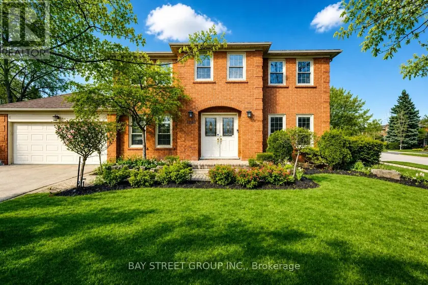 Detached at 1305 MONKS PASSAGE, Oakville
