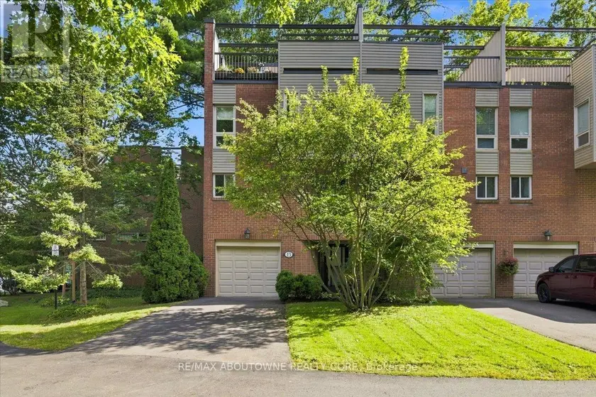 Townhouse at 13 - 1250 MARLBOROUGH COURT, Oakville