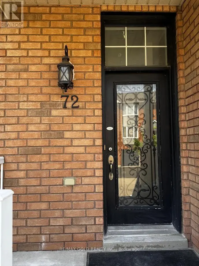 Townhouse at 72 - 271 RICHVALE DRIVE S, Brampton