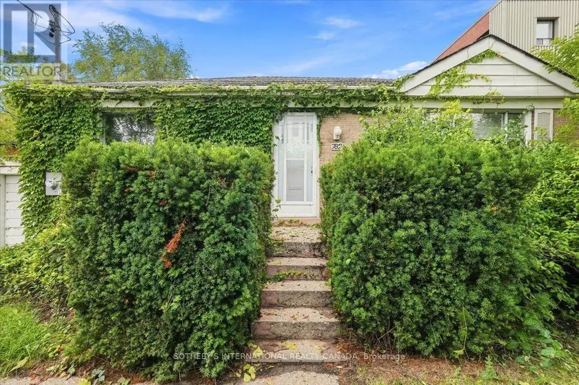 Detached at 782 MARLEE AVENUE, Toronto