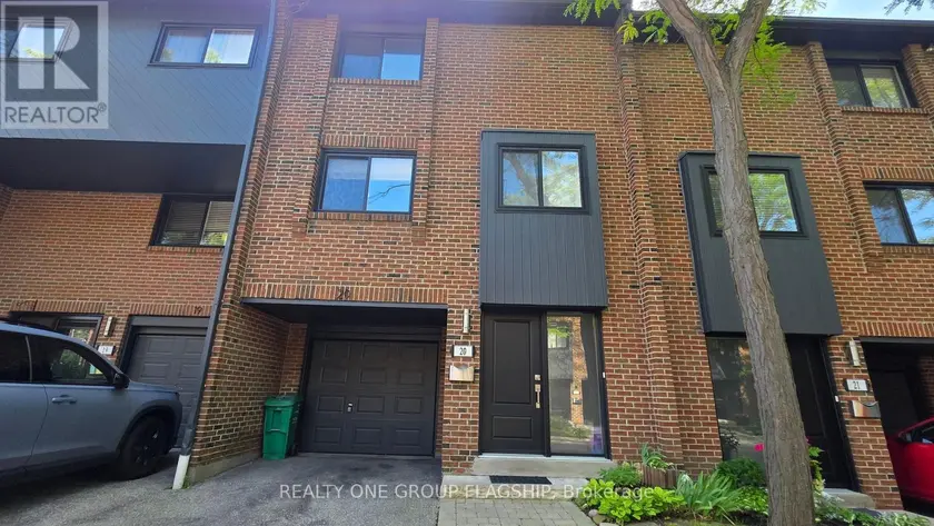 Townhouse at 20 - 20 MINEOLA ROAD E, Mississauga