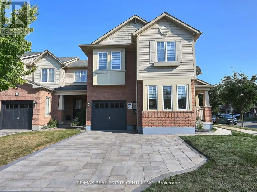 Townhouse at 1 MCCANDLESS COURT, Milton