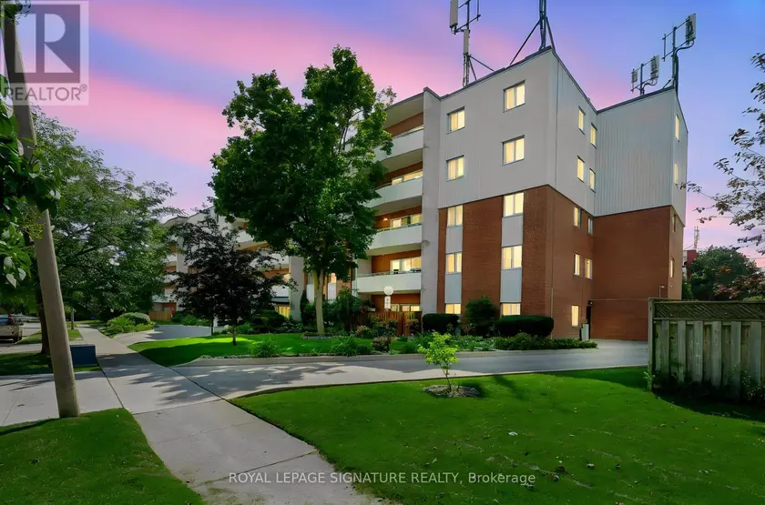Apartment at 401 - 2485 WOKING CRESCENT, Mississauga