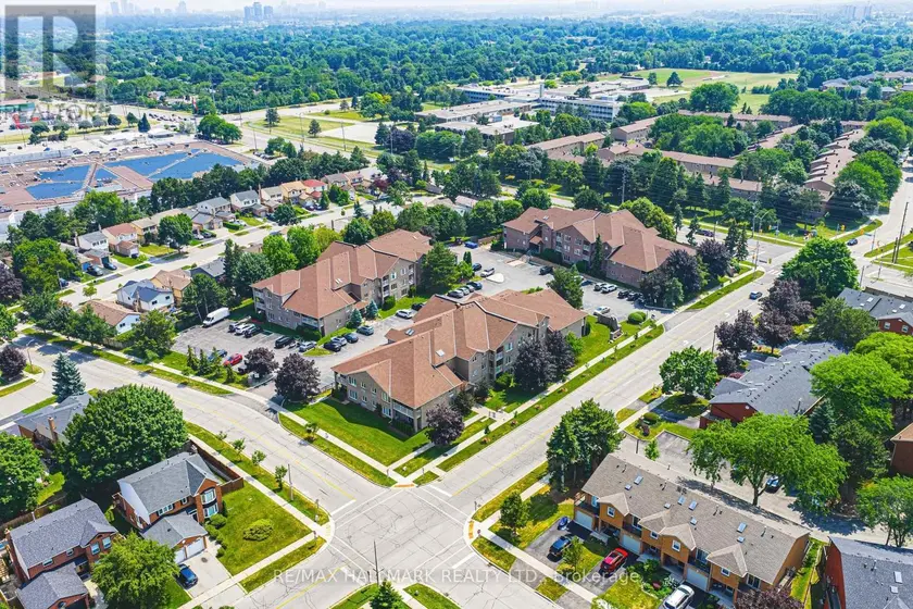 Apartment at 6 - 3050 PINEMEADOW DRIVE, Burlington