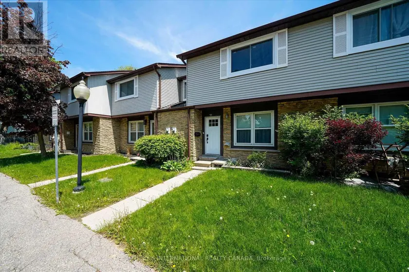 Townhouse at 34 - 120 FALCONER DRIVE, Mississauga