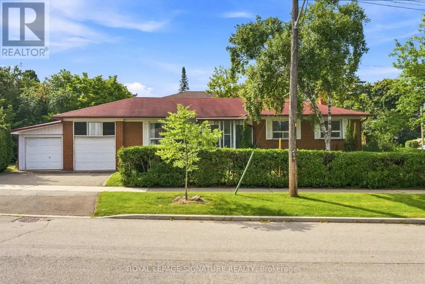 Detached at 1 DALEGROVE CRESCENT, Toronto