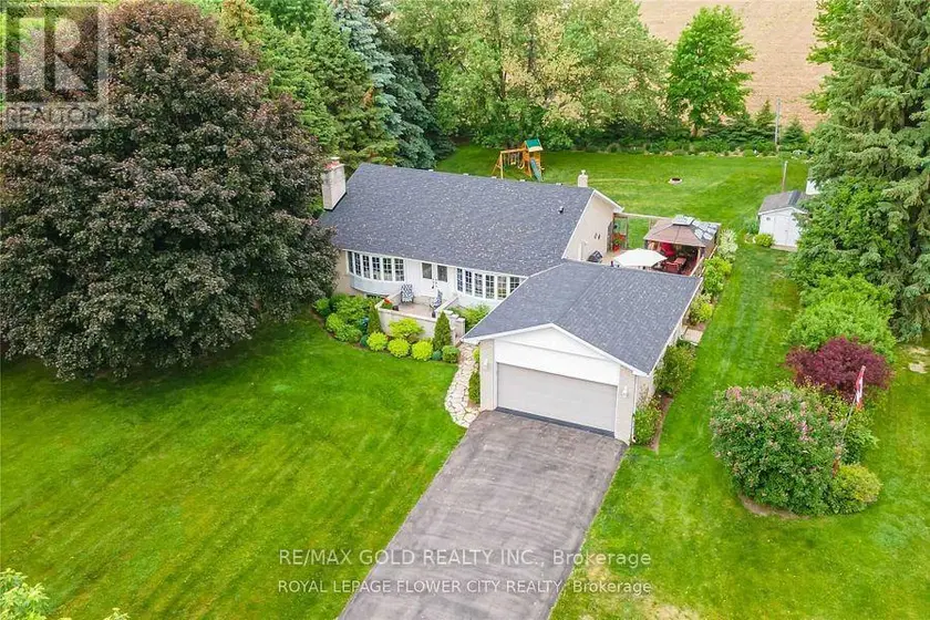 Detached at 12471 FIVE SIDE ROAD, Halton Hills