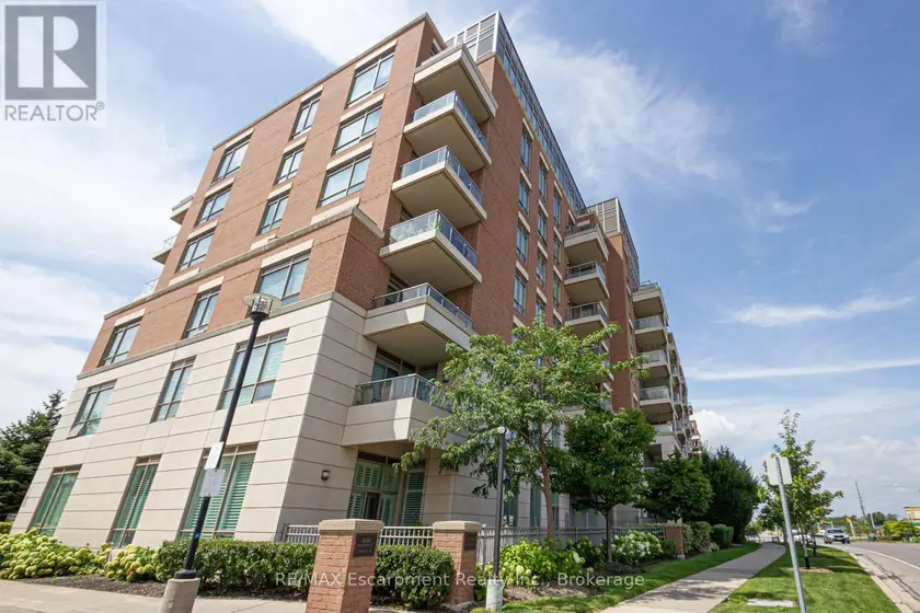 Apartment at 210 - 2470 PRINCE MICHAEL DRIVE, Oakville