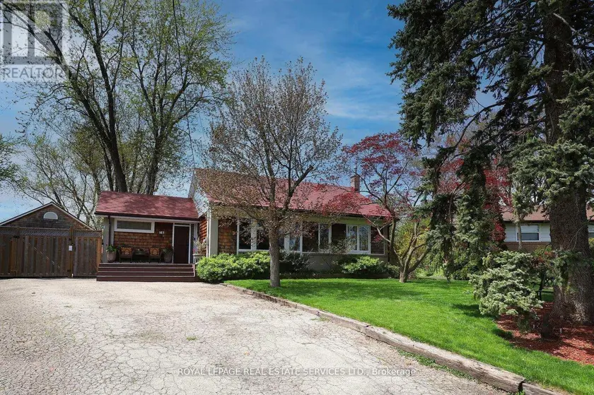Detached at 167 OLIVER PLACE, Oakville
