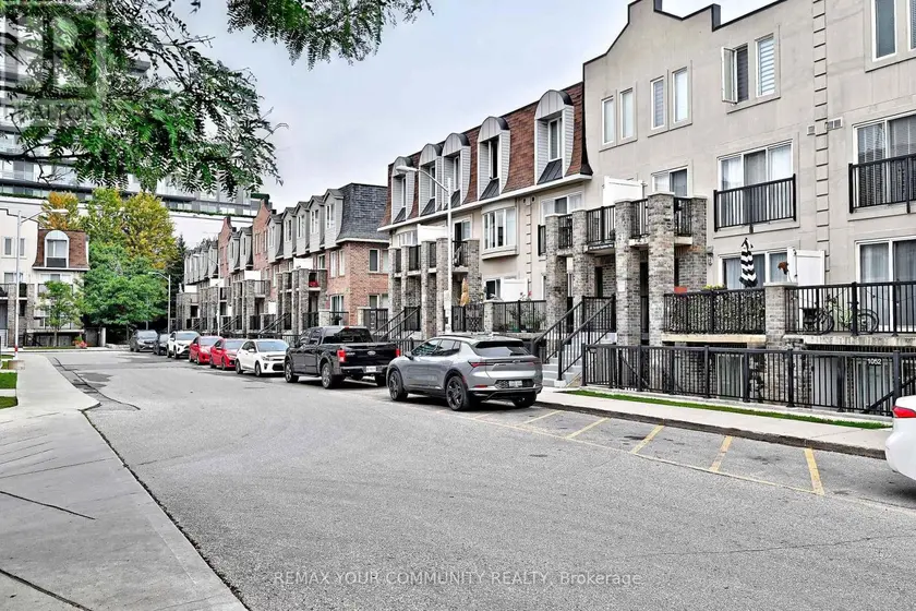 Townhouse at 1047 - 115 GEORGE APPLETON WAY, Toronto