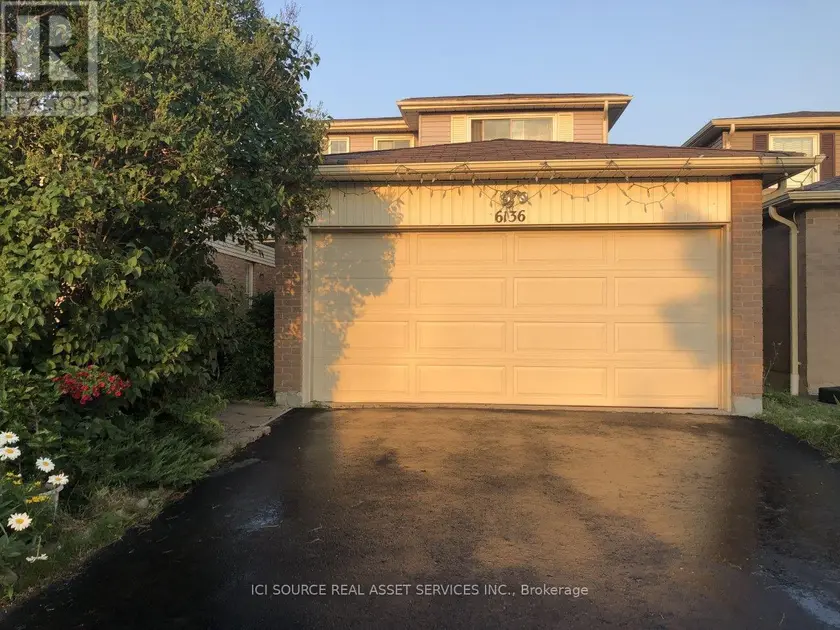 Detached at 6136 FULLERTON CRESCENT, Mississauga