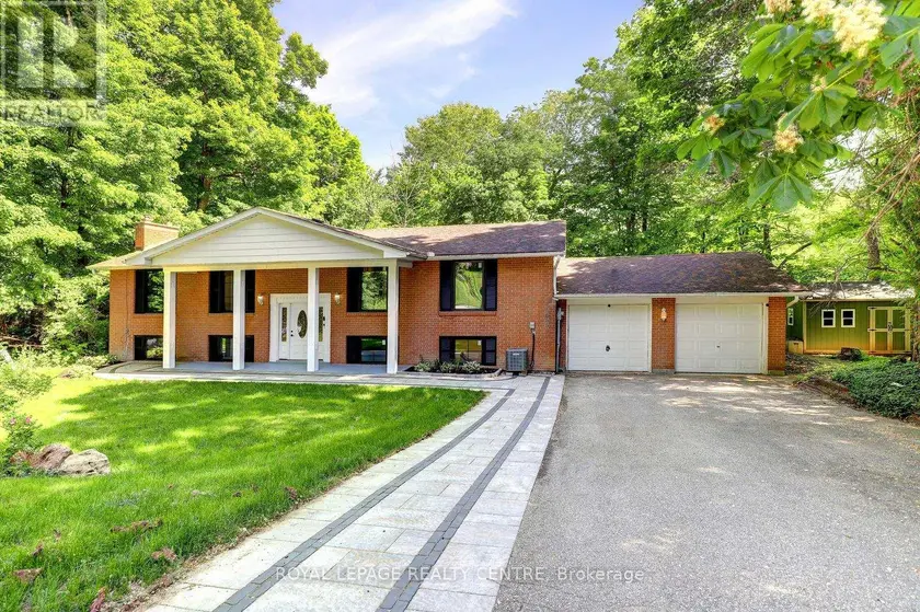 Detached at 69 GLENDA JANE DRIVE, Milton