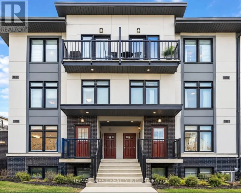 Townhouse at 1 - 6 BICKNELL AVENUE, Toronto