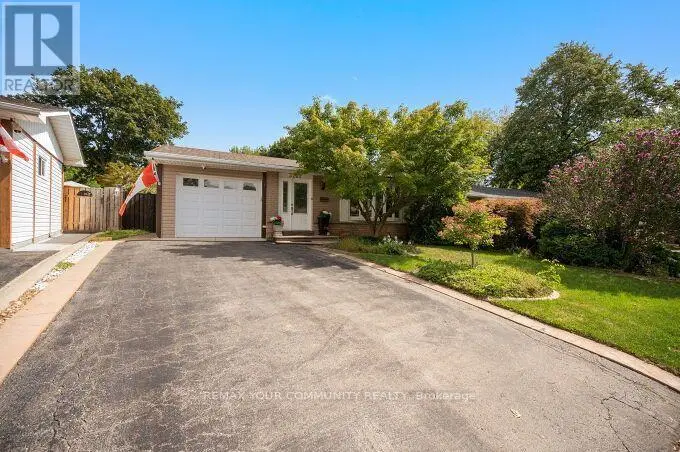 Detached at 3202 CENTENNIAL DRIVE E, Burlington