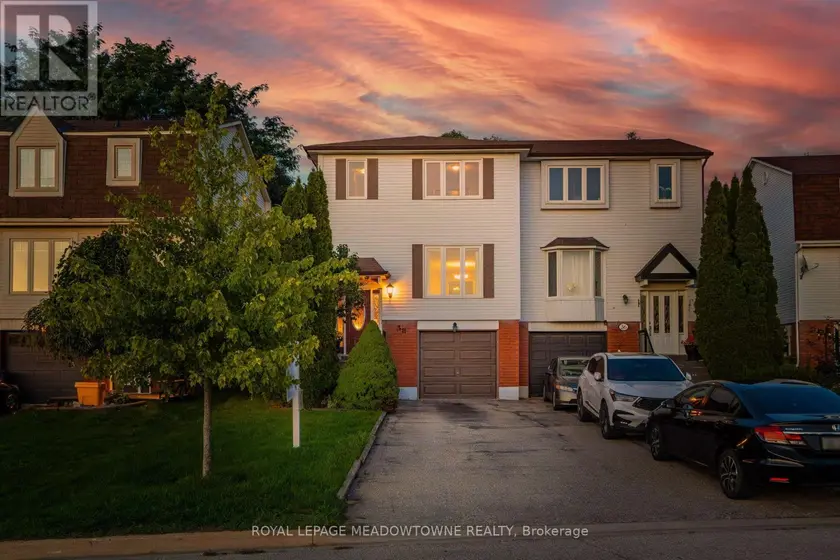 Semi-Detached/Link at 38 LAKEVIEW COURT, Orangeville