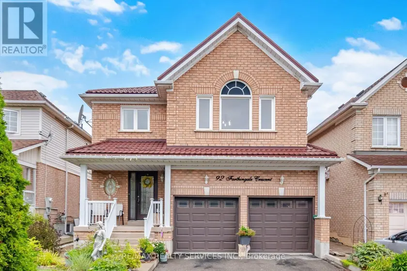 Detached at 92 FARTHINGALE CRESCENT, Brampton