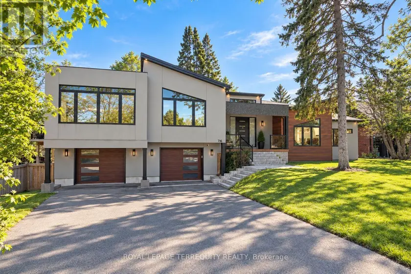 Detached at 716 NORTH SHORE BOULEVARD E, Burlington